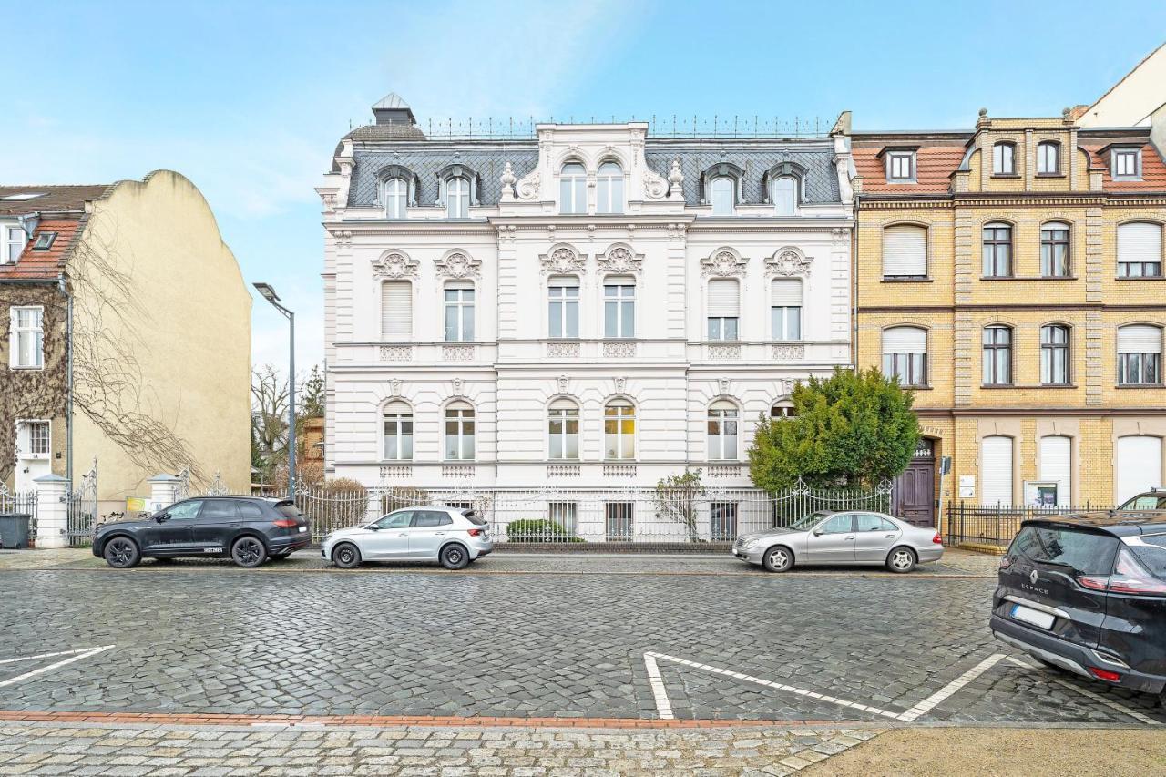 Direkt Am Staatstheater,modern,zentral,ruhig,2 Zimmer,netflix,privatparkplatz Auf Dem Hof Cottbus